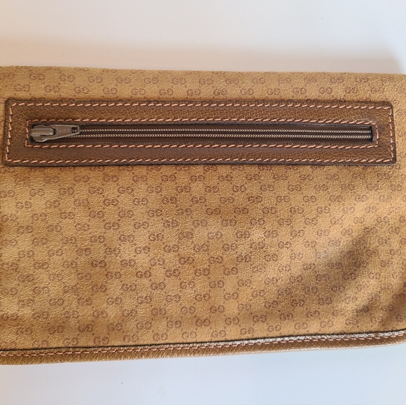 Vintage Gucci Suede Clutch - Picture 4 of 5